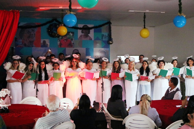 Prefeitura de Manaus realiza ‘Natal de Luz’ para idosos residentes na Fundação Doutor Thomas