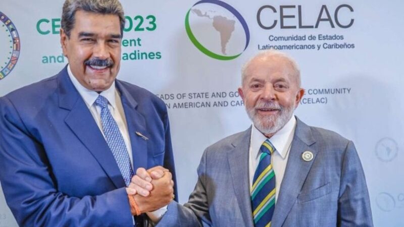 Maduro reage de pronto e sugere a Lula dar palpite no Brasil