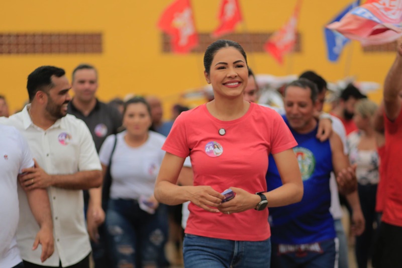 Brena Dianná propõe melhorias na infraestrutura do bairro Santa Rita