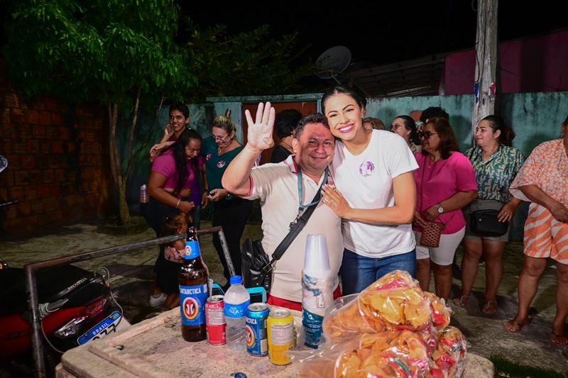 Ações de campanha de Brena Dianná geram renda para vendedores ambulantes em Parintins