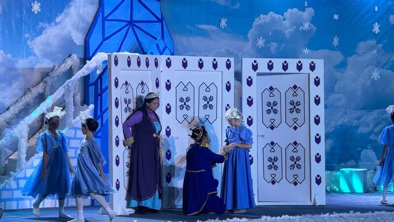 Estreia do musical “Um Reino Congelado” encanta público na Semana da Criança em Coari