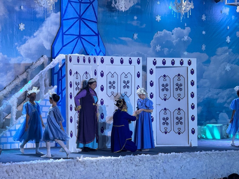 Estreia do musical “Um Reino Congelado” encanta público na Semana da Criança em Coari