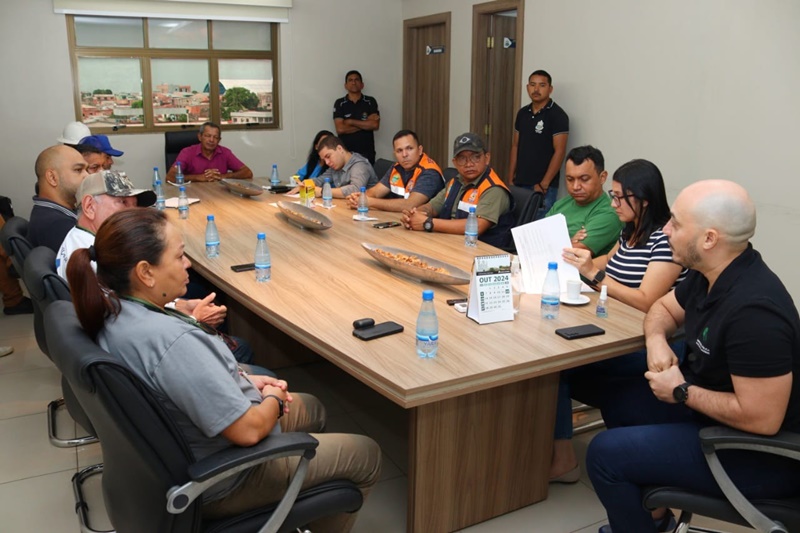 Fenômeno de terras caídas deixa comunidades sem energia no Médio e Baixo Solimões