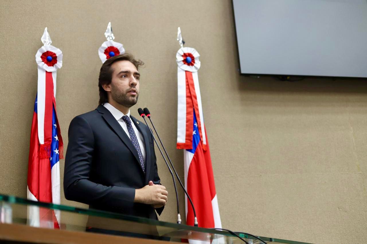 Deputado Thiago Abrahim propõe PL que obriga motorista particular a encaminhar passageiro vulnerável às autoridades competentes