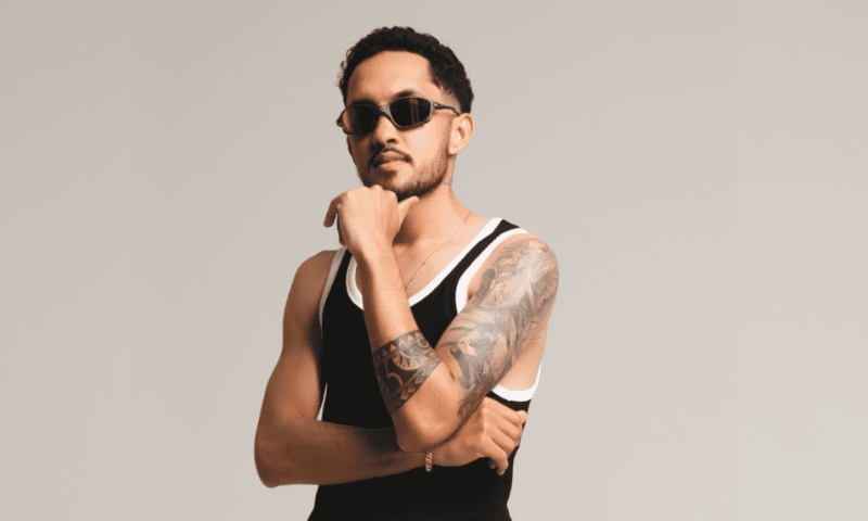 Cantor Grelo faz show pela primeira vez em Manaus