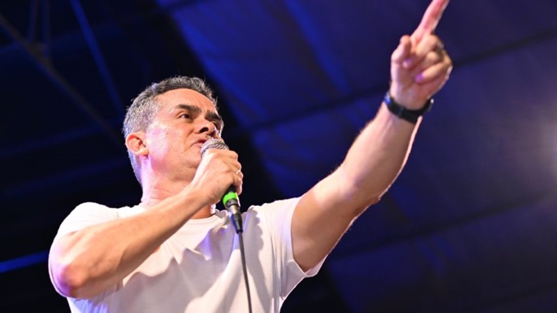 Bolsonaro escolheu o candidato errado em Manaus, diz David Almeida