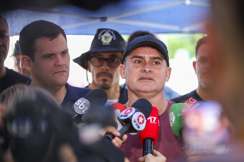 Anunciando futuras obras para Manaus, prefeito David Almeida entrega duas novas intervenções viárias neste domingo