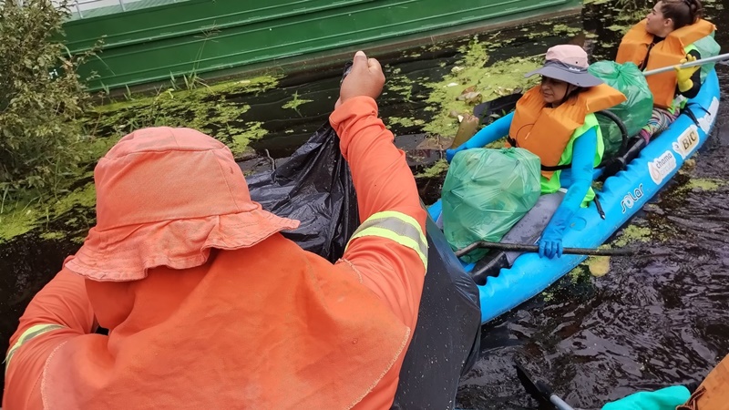 Prefeitura reforça compromisso com limpeza da orla e igarapés de Manaus apoiando projeto ‘Remada Ambiental’