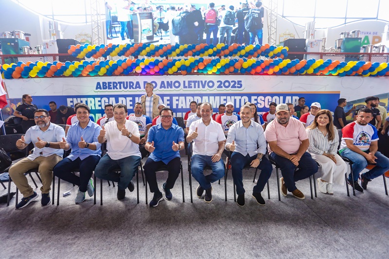 Prefeito Adail Pinheiro transforma a educação de Coari com escolas revitalizadas e entrega de kits escolares