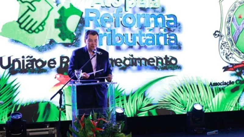 Associação Comercial do Amazonas homenageia senador Eduardo Braga por defesa da Zona Franca na Reforma Tributária