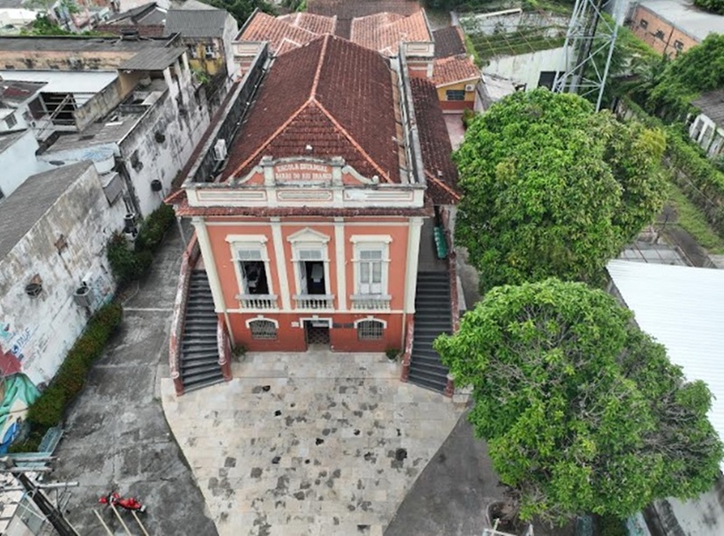 Imagens de drone da Prefeitura de Manaus vão auxiliar trabalho de vistoria em bens móveis de patrimônio histórico no Centro