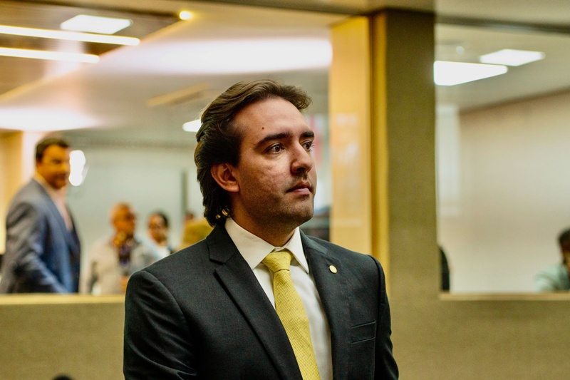 Deputado Thiago Abrahim propõe apoio psicológico a familiares e vítimas de acidentes de trânsito