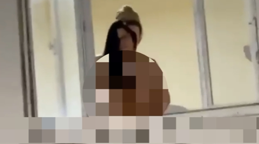 Casal é flagrado gravando vídeo de ‘amor intenso’ em janela de apartamento; assista