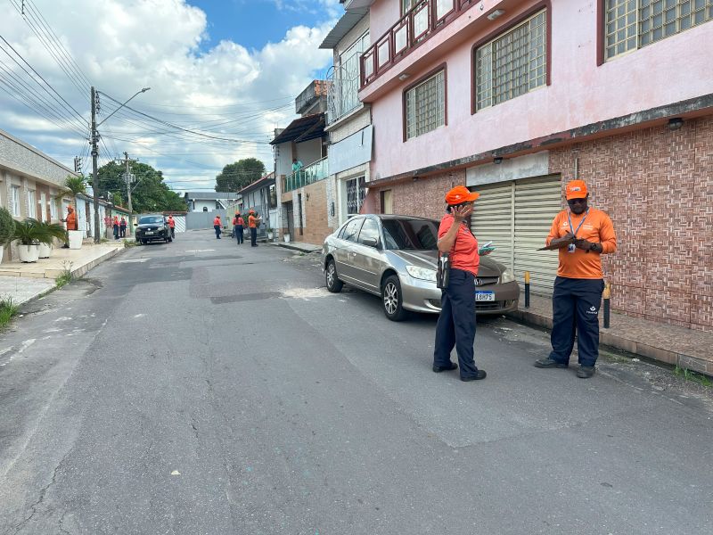 Prefeitura intensifica limpeza e mobilização no bairro Japiim para acabar com lixeira irregular no entorno de UBS