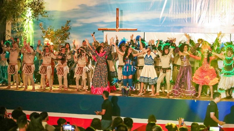 Espetáculo celebra os 93 anos de Coari com emoção e orgulho da identidade local