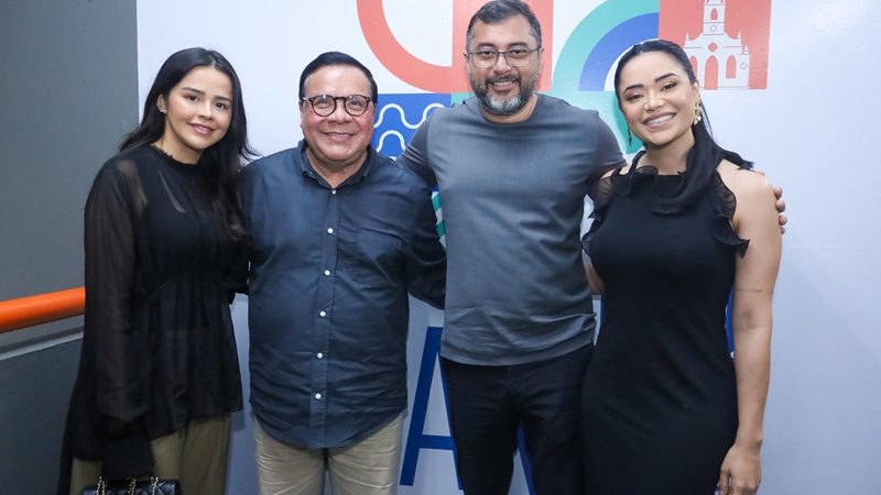 Espetáculo no céu e no palco marca o fim das comemorações dos 93 anos de Coari