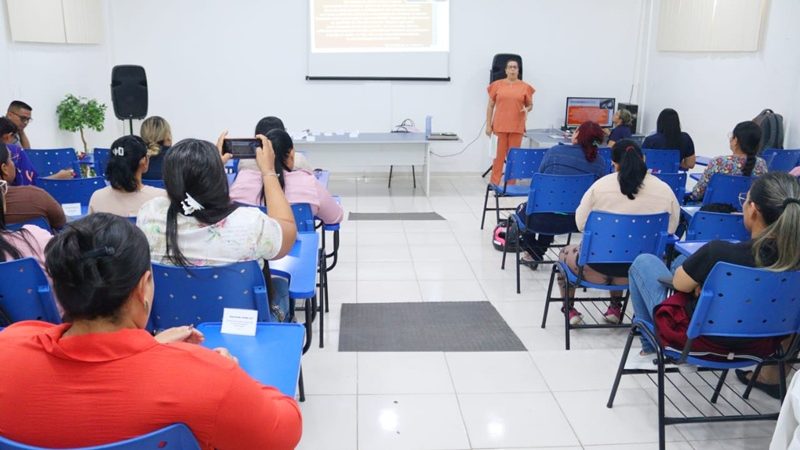 Profissionais de saúde de Coari são capacitados para prevenir e enfrentar a violência obstétrica