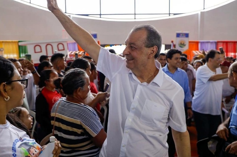 Omar Mantém liderança para o governo do Amazonas em nova pesquisa
