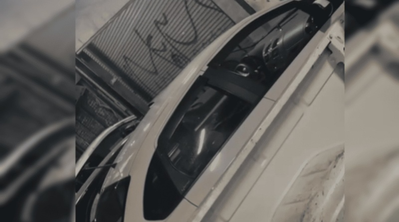 Flagra quente: casal protagoniza cena de sexo escandalosa em bar movimentado; Assista