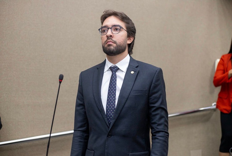 Projeto de Thiago Abrahim reconhece serviço voluntário em saúde como experiência profissional