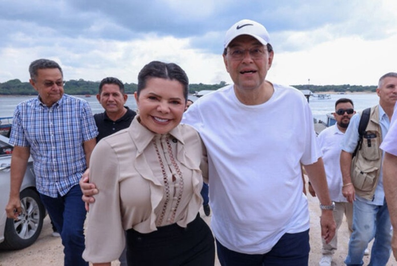 Eduardo Braga anuncia licitação para reconstrução e modernização do porto de Nhamundá em dezembro