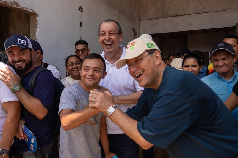 Omar Aziz reforça compromisso com o interior durante visita a Beruri