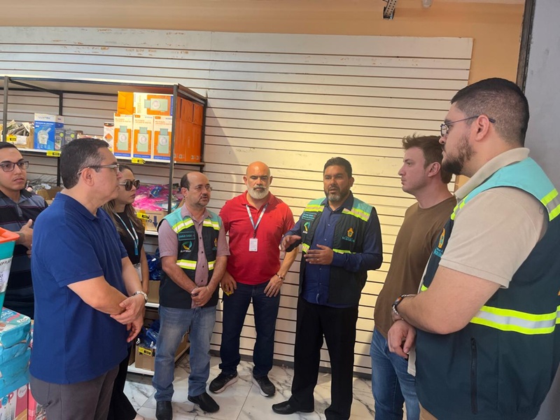 Prefeitura de Manaus realiza vistoria no Centro para garantir novas vagas de carga e descarga em áreas do ‘Zona Azul’