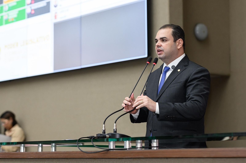 Presidente Roberto Cidade destaca avanços do Parlamento em 2025 durante encerramento dos trabalhos legislativos