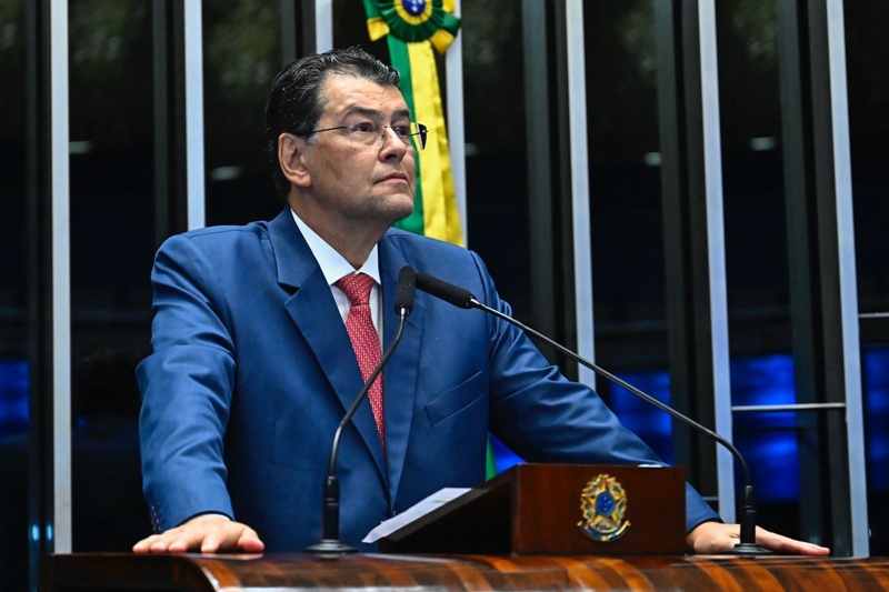 “Não merecia 17 anos”: Braga cita caso da mulher que pichou a estátua da Justiça e fala em excesso de punição no 8 de janeiro