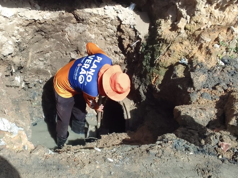 Prefeitura de Manaus realiza reparos em drenagem no bairro Armando Mendes, zona Leste