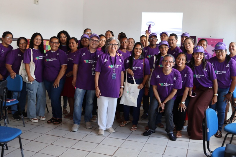 ALFA-EJA Brasil impacta o ensino de EJA no Norte e Nordeste, com formação presencial para gestores, educadores e movimentos sociais