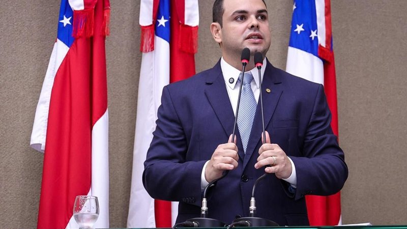 No encerramento do Março Azul Marinho, Roberto Cidade destaca ações de prevenção ao câncer colorretal