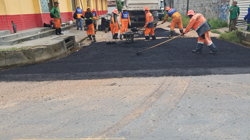 Prefeitura de Manaus intensifica serviços de recuperação viária no bairro Cidade Nova