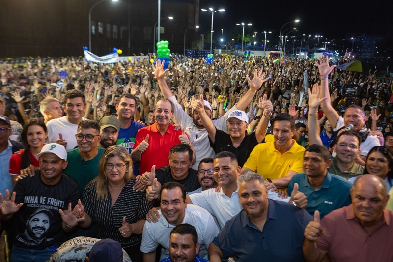 Omar Aziz entrega obras estruturantes e demonstra força no interior do Amazonas