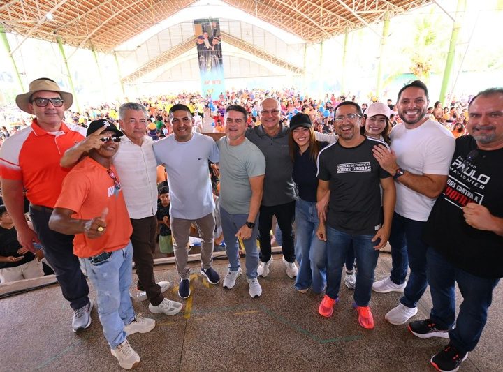 Multidão em Itacoatiara consolida avanço de David Almeida e projeta força no interior do Amazonas