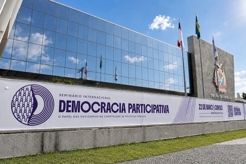Ministro do STJ participa de seminário internacional sobre democracia participativa no TCE-AM