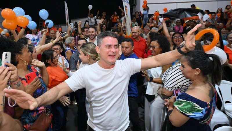 Com força na capital e avanço no interior, David Almeida conquista segundo lugar em pesquisa do IPEN