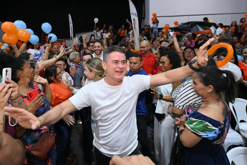 Com força na capital e avanço no interior, David Almeida conquista segundo lugar em pesquisa do IPEN