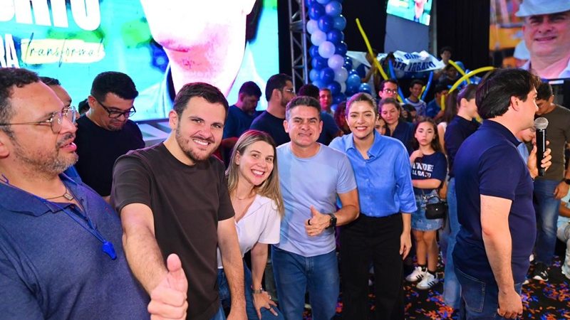 Com mais de 2 mil pessoas, lançamento de Jender Lobato consolida força política do grupo liderado por David Almeida