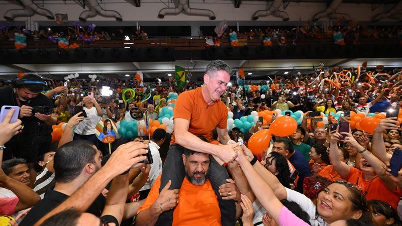 Pesquisa Eficaz: David Almeida ganha força, reduz distância para Omar Aziz e se firma na disputa pelo segundo turno