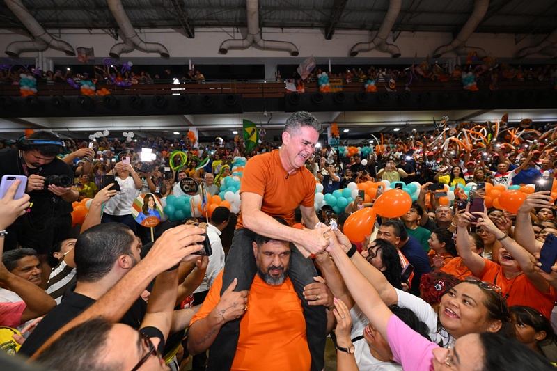 Pesquisa Eficaz: David Almeida ganha força, reduz distância para Omar Aziz e se firma na disputa pelo segundo turno