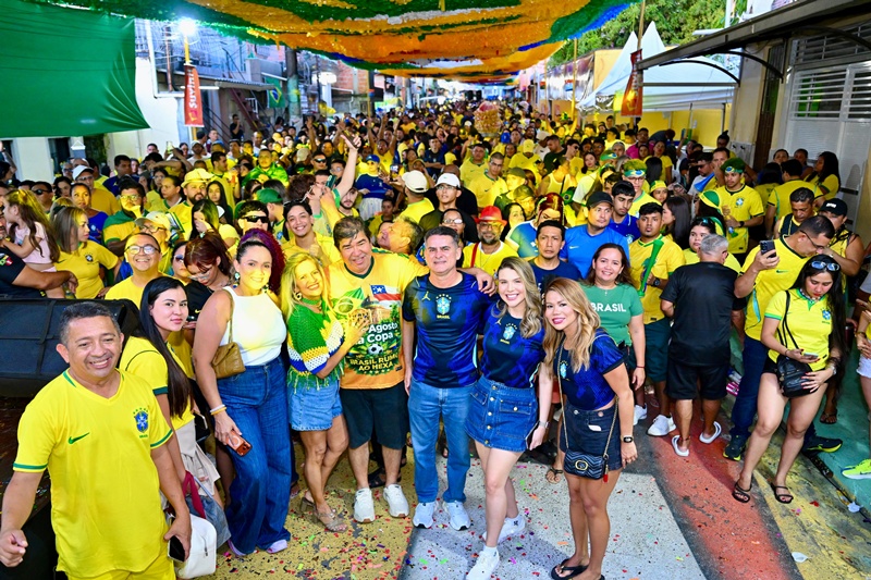 David Almeida destaca a força das comunidades durante programação da Rua da Copa no Morro da Liberdade