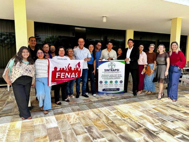 Omar Aziz recebe lideranças da assistência social e psicologia e abre diálogo para construção de Programa de Estado