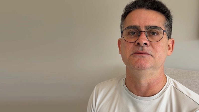 David Almeida denuncia colapso da saúde estadual após Base Norte do SAMU ficar inoperante