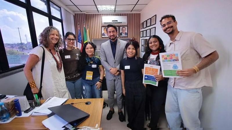 Diego Afonso recebe representantes da ACT Promoção da Saúde e jovens indígenas para debater saúde, cidadania e inclusão social