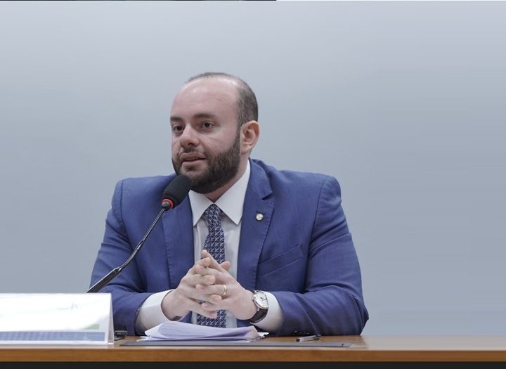 Atualização do ECA no Congresso tem projeto de Fausto Jr. entre os destaques