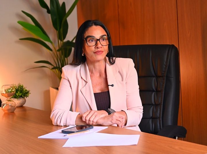 Dra. Shádia rebate secretário de saúde do AM e mantém defesa de zerar fila do Sisreg