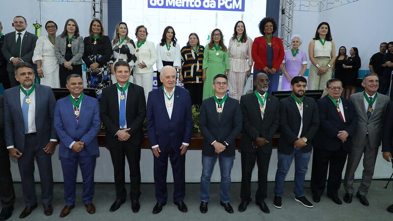 Prefeitura de Manaus realiza entrega da Medalha do Mérito da Procuradoria Geral do Município