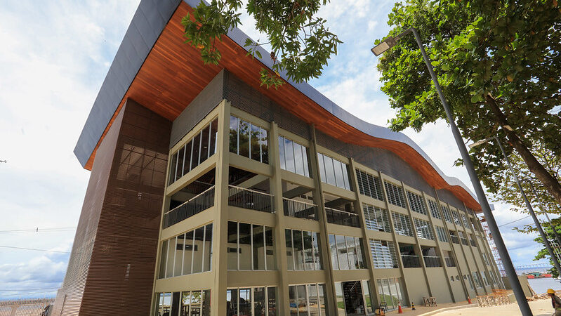 Prefeitura entra na reta final das obras do ‘Nosso Centro’, com acabamento no mirante e largo