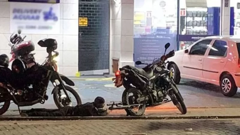 Policial dispara em pai que fazia filha refém no Ceará